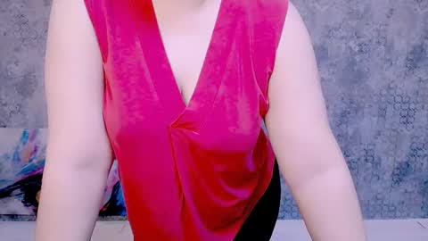 Snapshot of djullia chatting on 02.10.25 djullia online show from 02.10.25