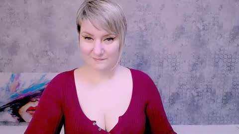 Snapshot of djullia chatting on 02.24.25 djullia online show from 02.24.25