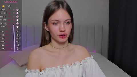 Polly and Kiriko online show from 12.15.25