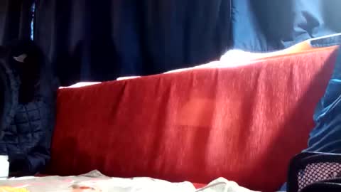 doghouseblue online show from 02.02.25