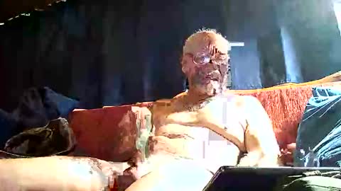 doghouseblue online show from 10.14.25