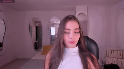 Dolcie  online show from 12.31.24