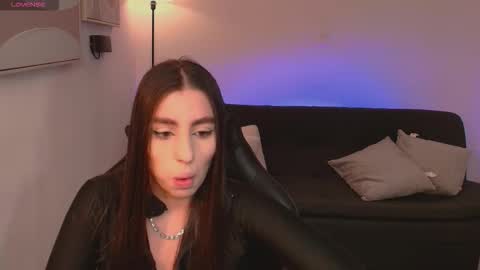 Dolcie  online show from 10.21.25