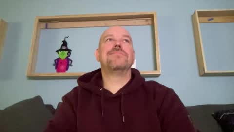 Snapshot of dolins chatting on 10.17.25 dolins online show from 10.17.25