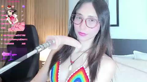 Snapshot of doll_bella_ chatting on 06.26.26 Bella online show from 06.26.26
