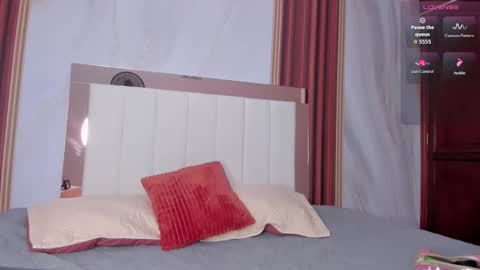 Snapshot of doll_daisy_ chatting on 11.07.25 doll_daisy_ online show from 11.07.25