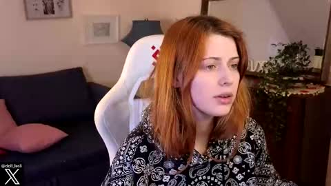 Snapshot of doll_lesli chatting on 03.11.25 Your doll Lesli online show from 03.11.25