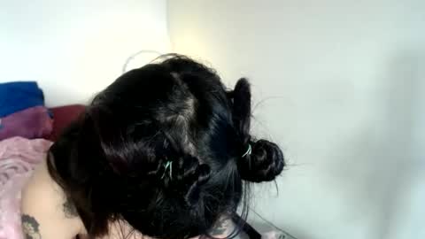 Snapshot of doll_sary chatting on 04.25.26 Catherine XXX online show from 04.25.26