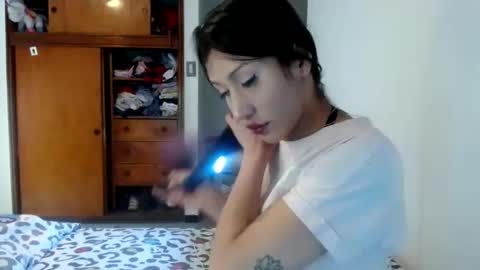 Snapshot of doll_sary chatting on 04.29.26 Catherine XXX online show from 04.29.26