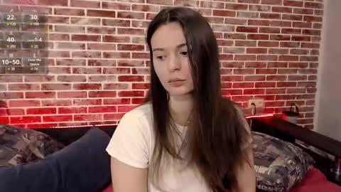 Snapshot of doll_tiffany chatting on 11.23.25 Jade online show from 11.23.25