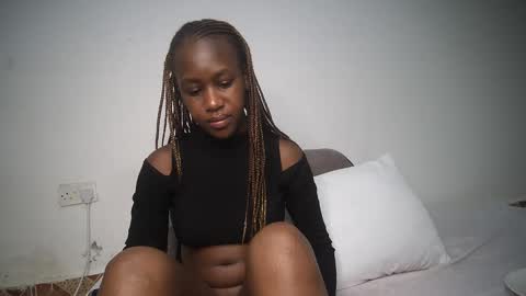 Snapshot of dollberry chatting on 12.30.24 dollberry online show from 12.30.24