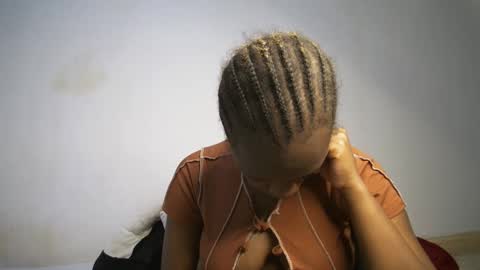 Snapshot of dollberry chatting on 03.01.25 dollberry online show from 03.01.25