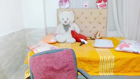 Snapshot of dolldirtyxxx1 chatting on 05.03.26 ilona online show from 05.03.26