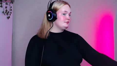 Miss Rose online show from 10.23.25