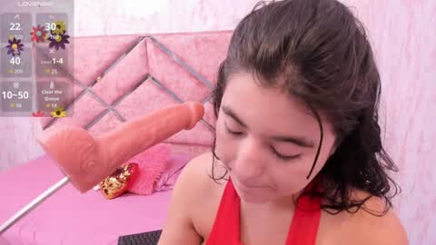 Snapshot of dolls_antonella chatting on 06.27.26 Antonella online show from 06.27.26