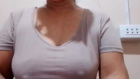 Snapshot of dolly926661 chatting on 05.28.26 dolly926661 online show from 05.28.26
