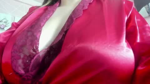 Call me Zoe  online show from 10.27.25