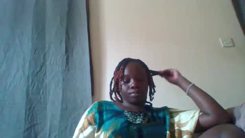 dollyvee online show from 11.21.25