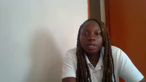 dollyvee online show from 04.21.26