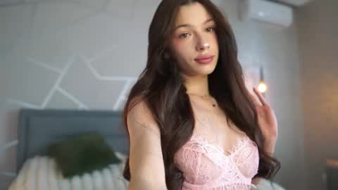 Dolly online show from 04.21.26