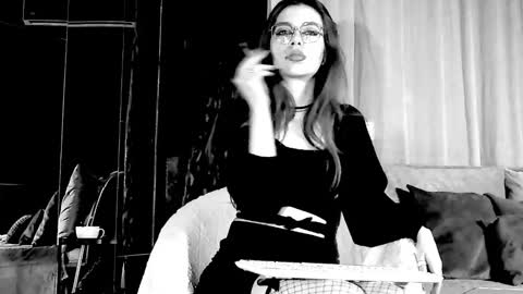 Dolores Sage online show from 04.07.26