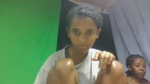 Snapshot of doloresslu chatting on 03.29.26 doloresslu online show from 03.29.26