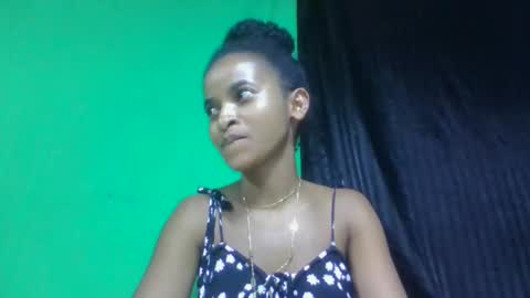 Snapshot of doloresslu chatting on 04.01.26 doloresslu online show from 04.01.26