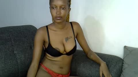 Snapshot of dolsexy chatting on 04.22.26 dolsexy online show from 04.22.26