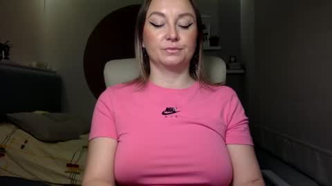 DOM MUMMY online show from 12.09.24