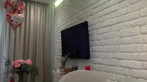 DOM MUMMY online show from 02.16.25