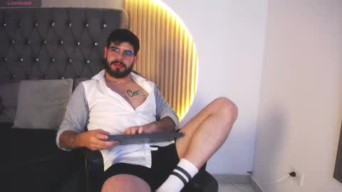 Snapshot of domboy_ chatting on 05.06.26 domboy online show from 05.06.26