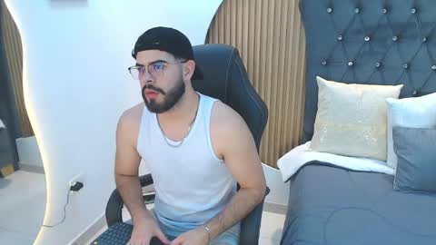 Snapshot of domboy_ chatting on 05.14.26 domboy online show from 05.14.26