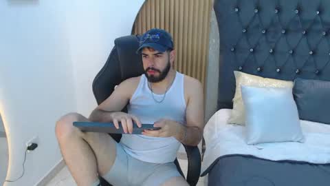 Snapshot of domboy_ chatting on 05.18.26 domboy online show from 05.18.26