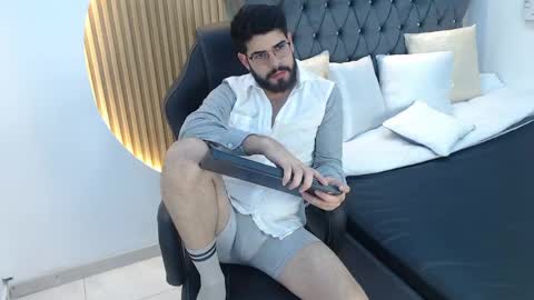 Snapshot of domboy_ chatting on 05.23.26 domboy online show from 05.23.26