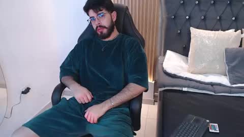 Snapshot of domboy_ chatting on 05.26.26 domboy online show from 05.26.26