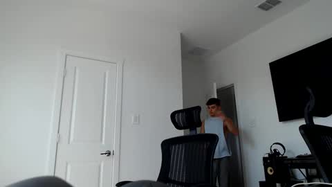 Snapshot of domd3 chatting on 09.15.25 Dom online show from 09.15.25