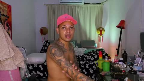 Snapshot of dominant_gay_xxx chatting on 05.18.26 jjhoy online show from 05.18.26