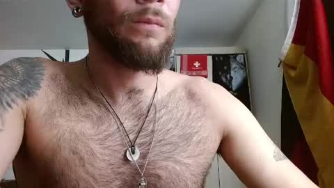 Snapshot of dominantthewolf chatting on 04.12.26 Logan - INDEPENDET MODEL online show from 04.12.26