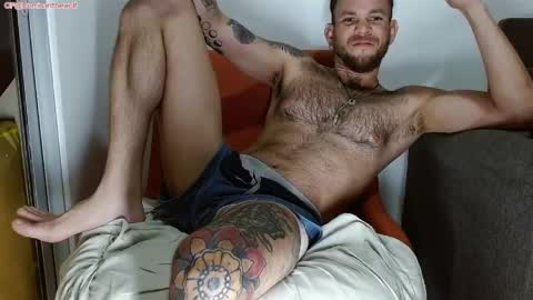 Snapshot of dominantthewolf chatting on 04.16.26 Logan - INDEPENDET MODEL online show from 04.16.26