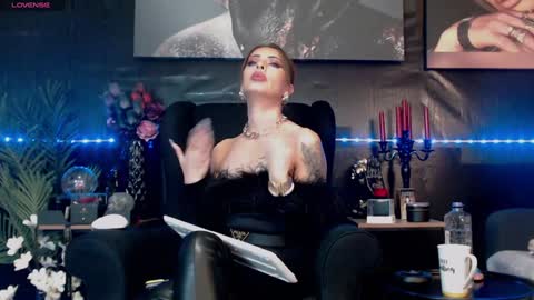 Dominatrix Eve online show from 01.12.25