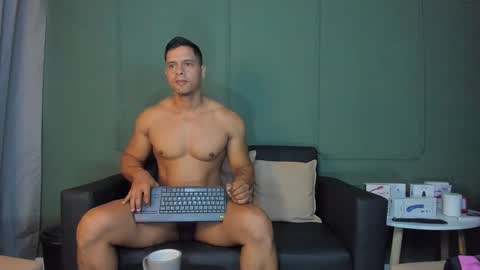 Dominc berry online show from 03.04.26