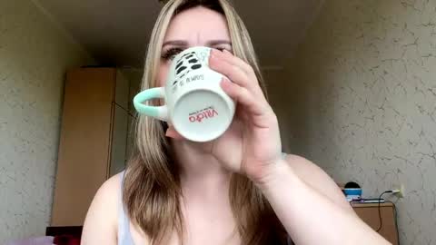 Mia online show from 05.28.26