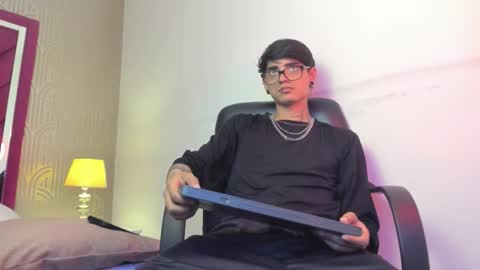 Snapshot of dominic_foox chatting on 02.19.26 Dominic foox online show from 02.19.26