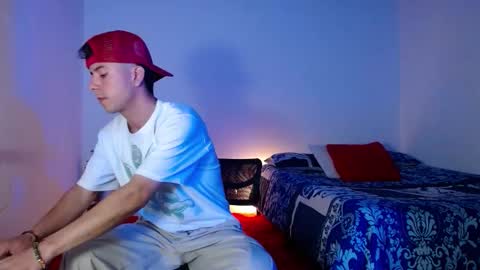 Snapshot of dominic_hanks chatting on 02.19.26 DOMINIC AND ANDREW online show from 02.19.26