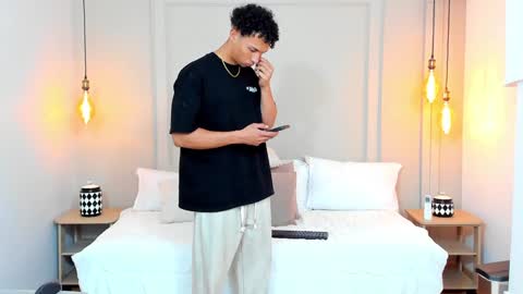 Dominick Star online show from 12.28.24