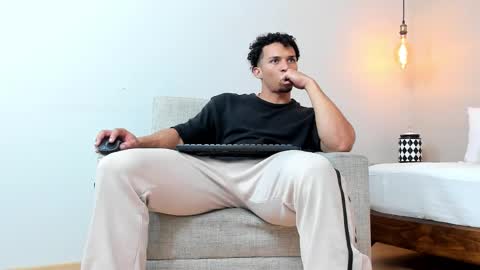 Dominick Star online show from 01.29.25