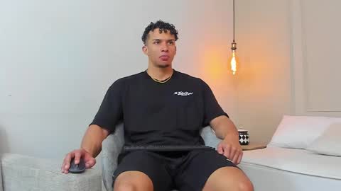 Dominick Star online show from 02.28.25