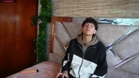 Dominik online show from 03.25.26