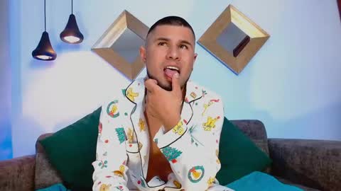 Dominik online show from 05.11.26