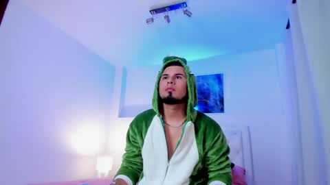 Dominik online show from 05.13.26